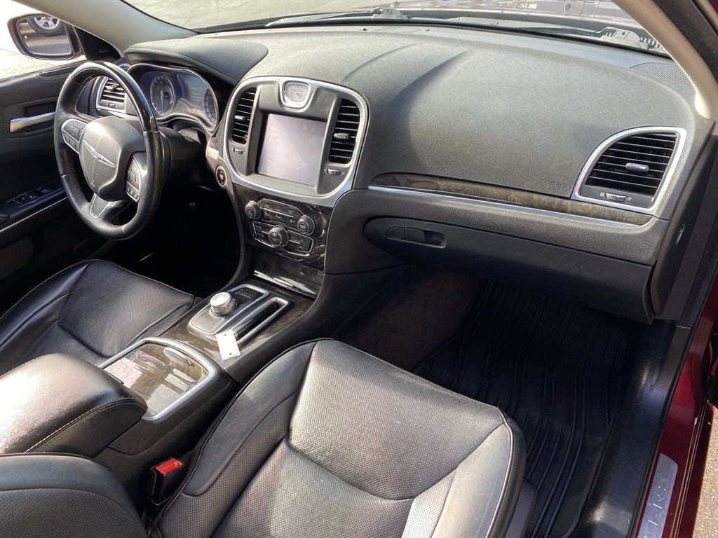 2017 Chrysler 300 - $13,995