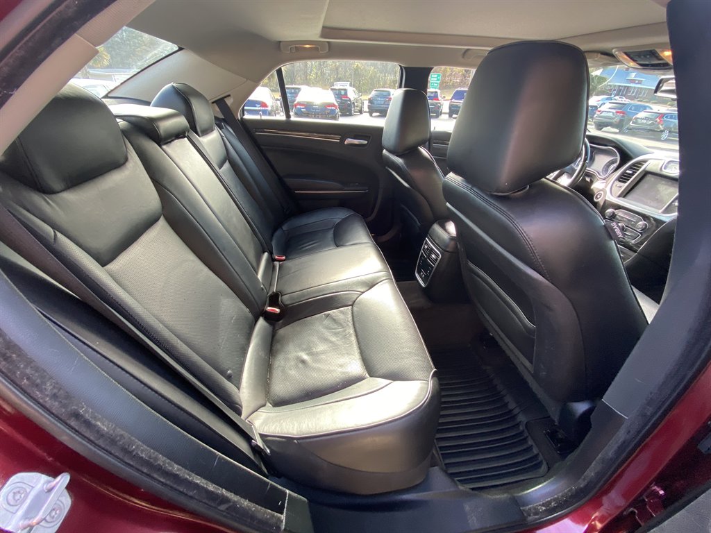 2017 Chrysler 300 - $13,995