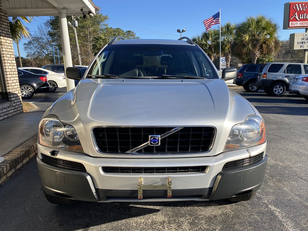 2006 Volvo XC90 - $8,695