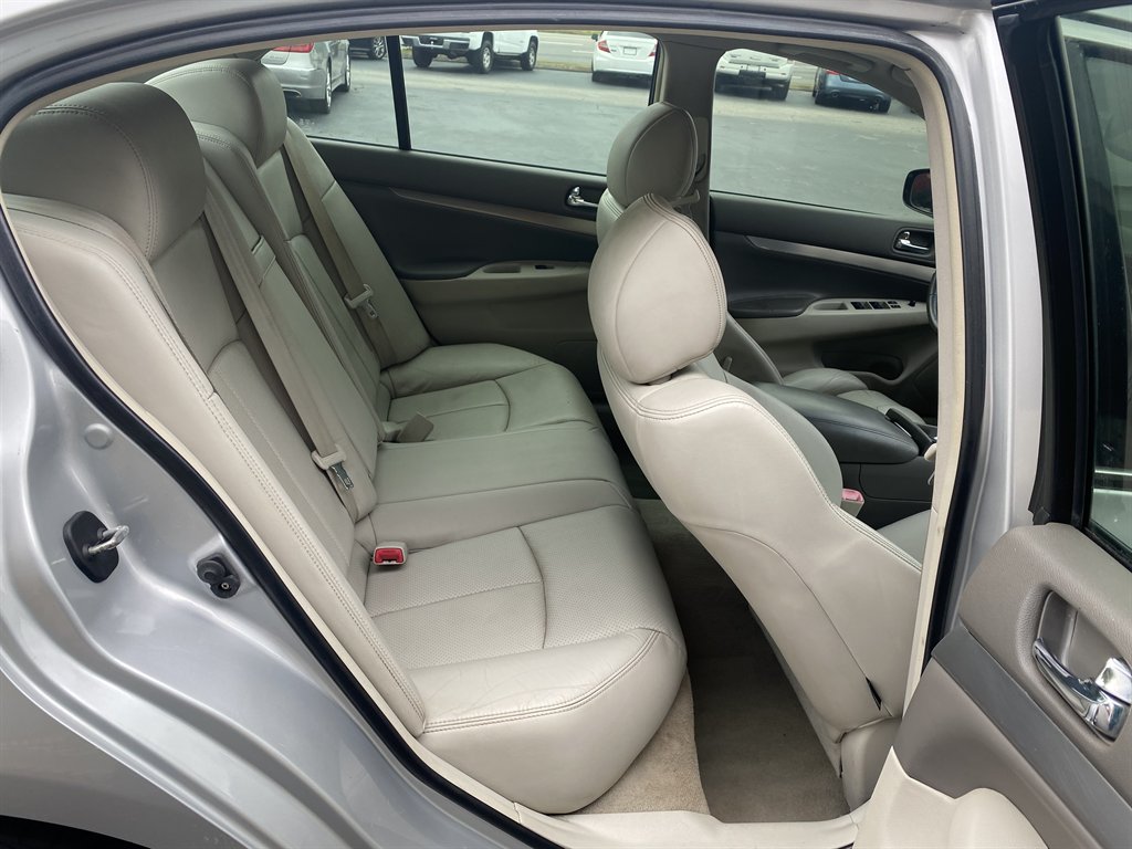 2012 INFINITI G - $7,495