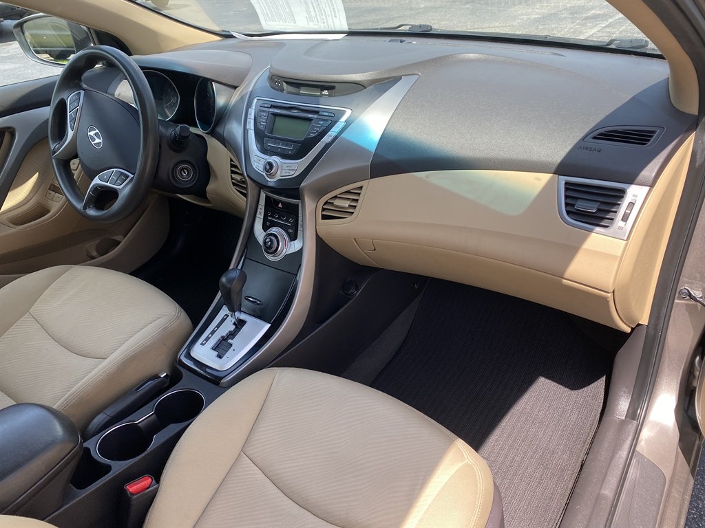 2012 Hyundai Elantra - $9,995