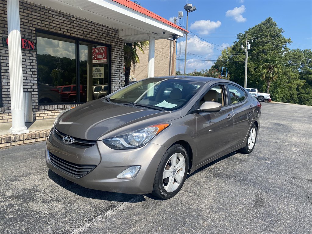 2012 Hyundai Elantra - $9,995