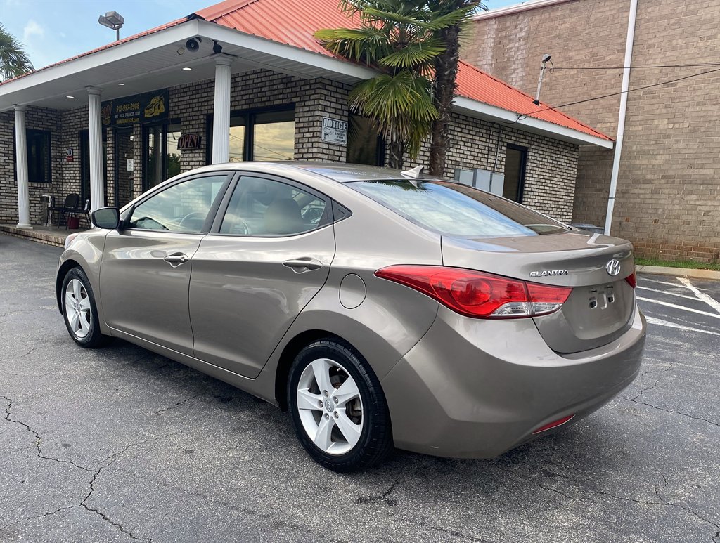 2012 Hyundai Elantra - $9,995