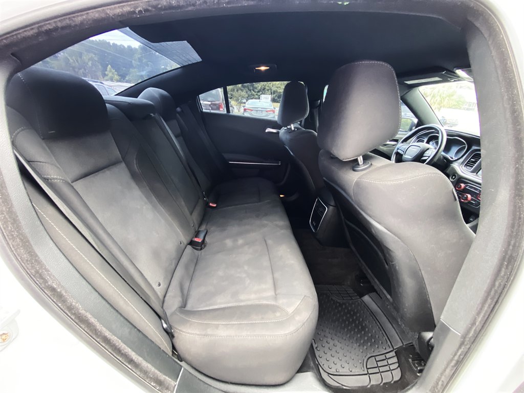 2016 Dodge Charger - $14,995