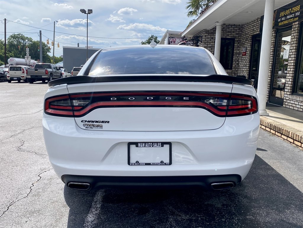 2016 Dodge Charger - $14,995