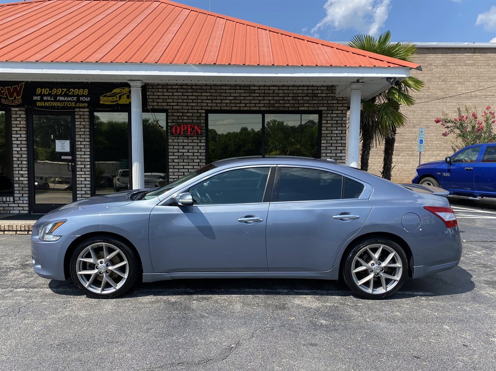 2011 Nissan Maxima - $10,500