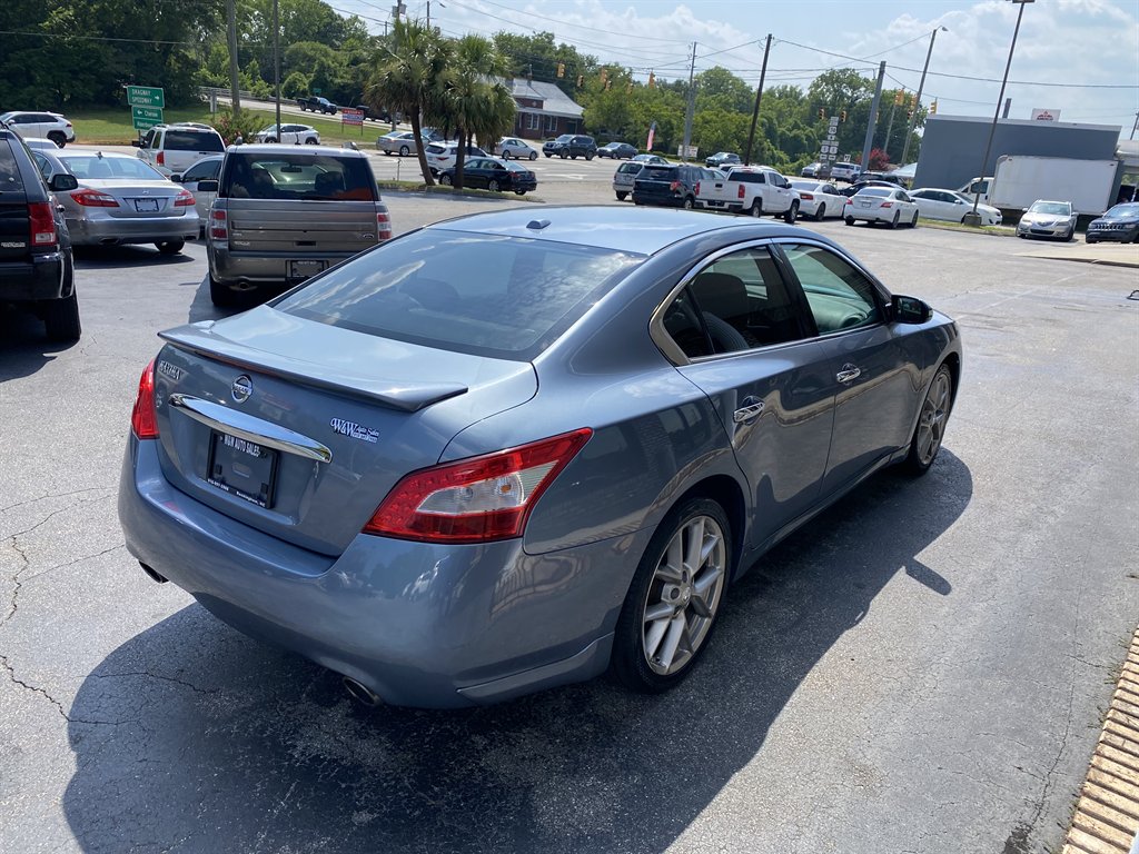 2011 Nissan Maxima - $10,500