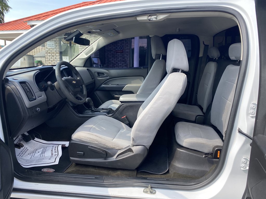 2016 Chevrolet Colorado - $10,500