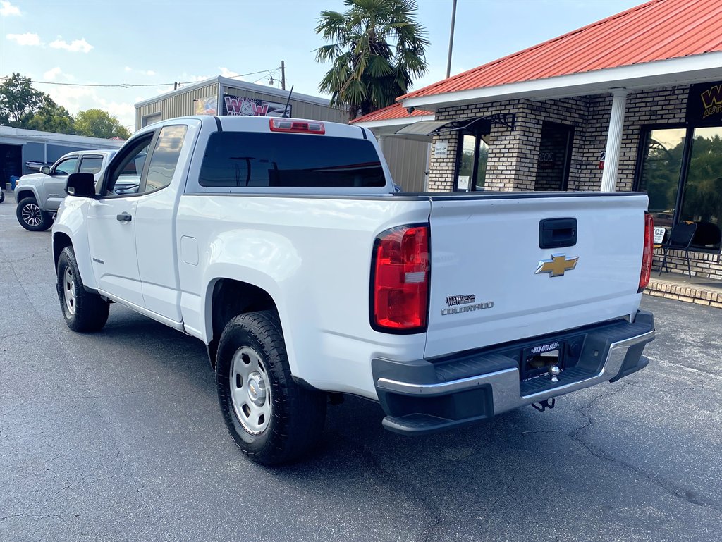 2016 Chevrolet Colorado - $10,500