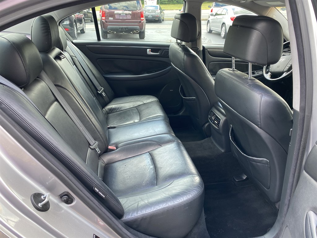 2012 Hyundai Genesis - $8,995