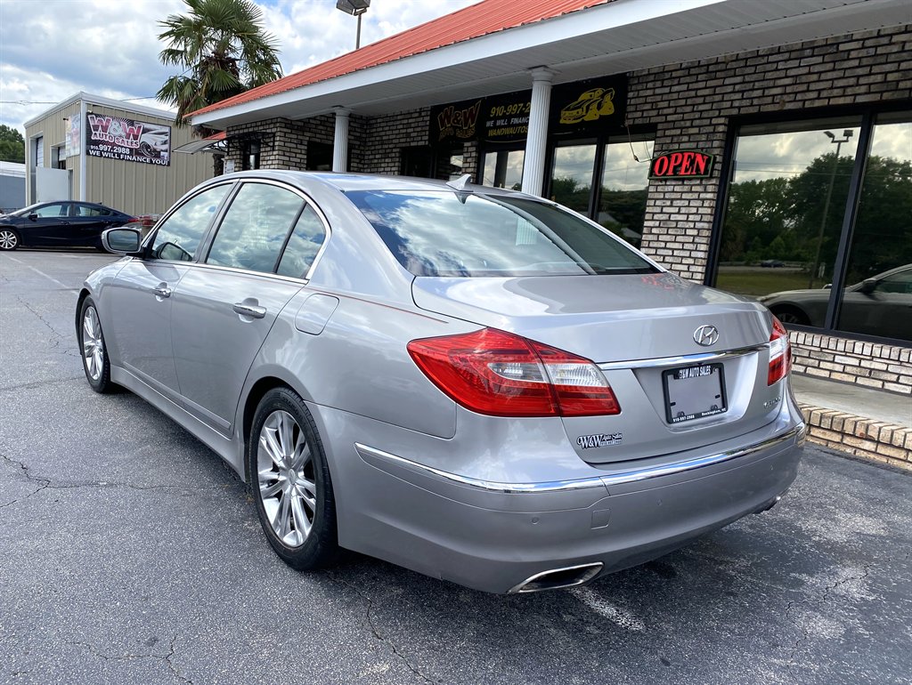 2012 Hyundai Genesis - $8,995