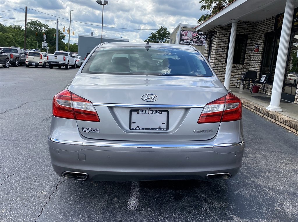 2012 Hyundai Genesis - $8,995