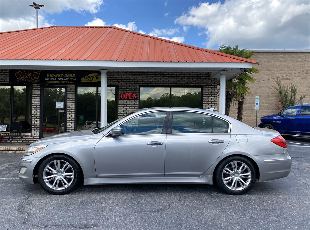 2012 Hyundai Genesis - $8,995