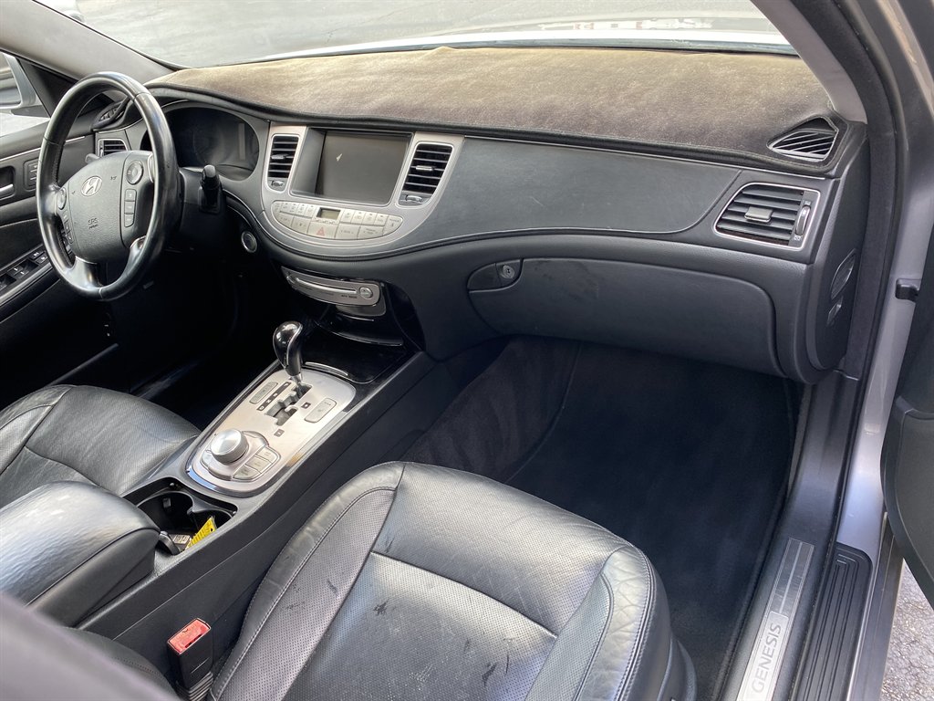 2012 Hyundai Genesis - $8,995