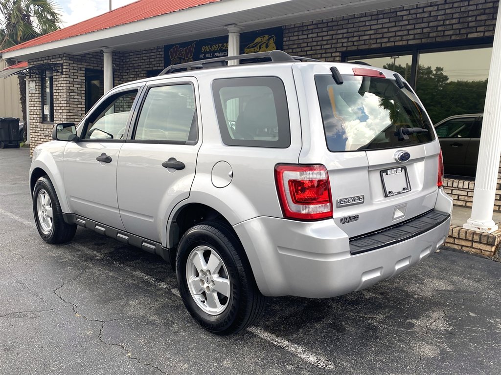 2010 Ford Escape - $7,995