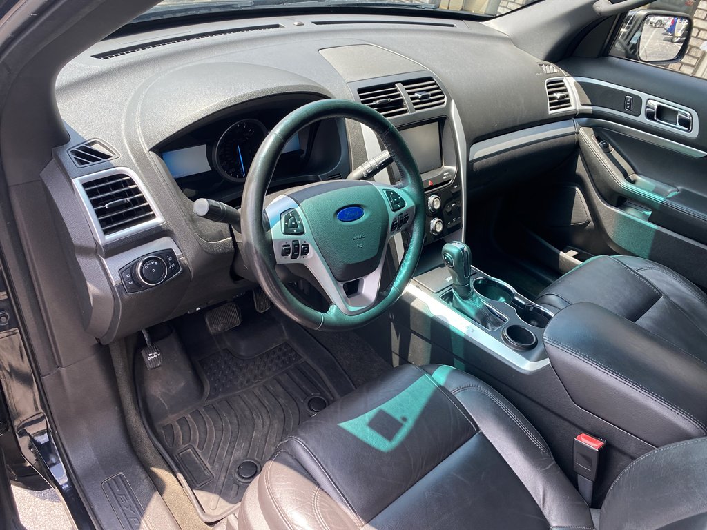 2014 Ford Explorer - $11,995