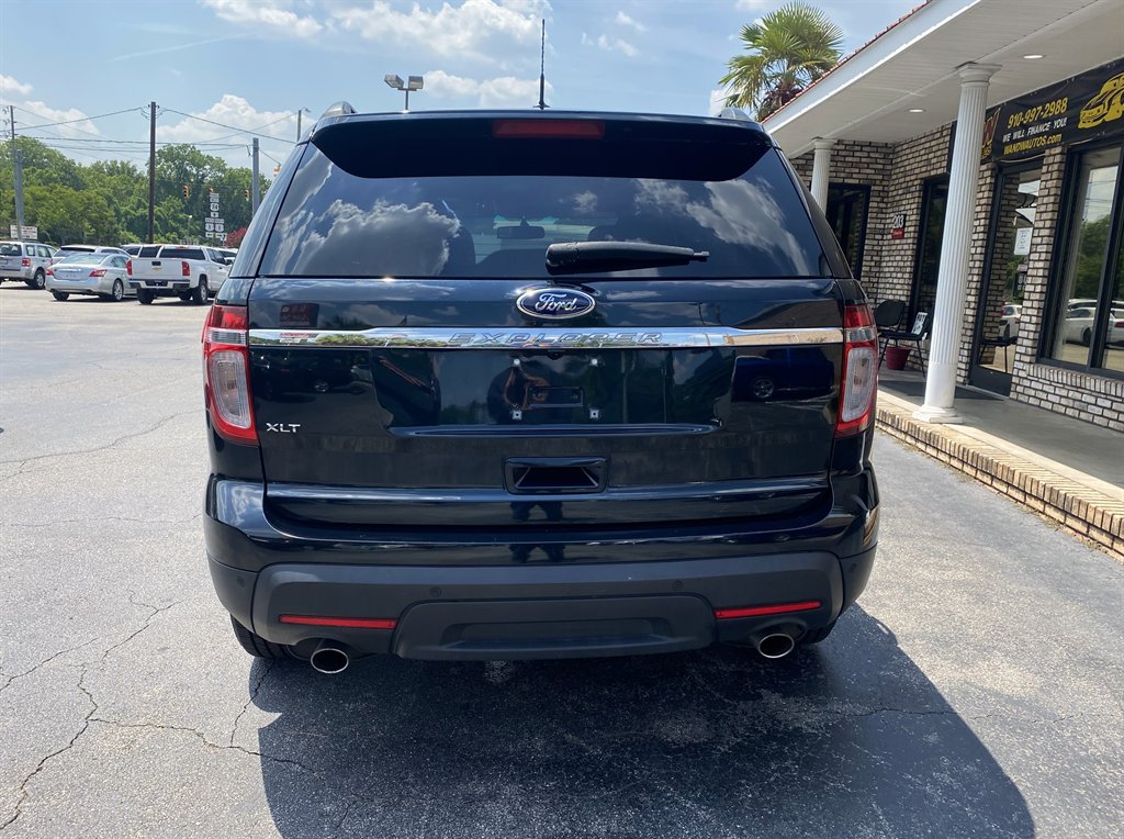 2014 Ford Explorer - $11,995
