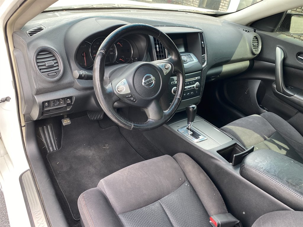 2012 Nissan Maxima - $9,995