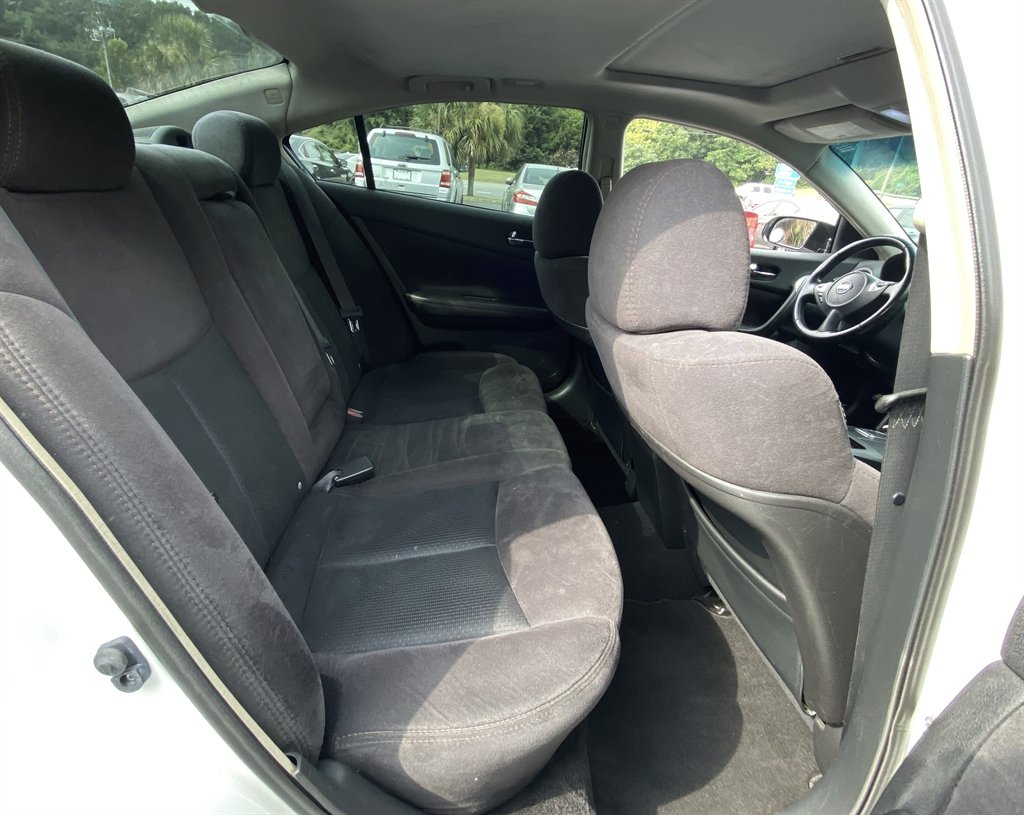 2012 Nissan Maxima - $9,995