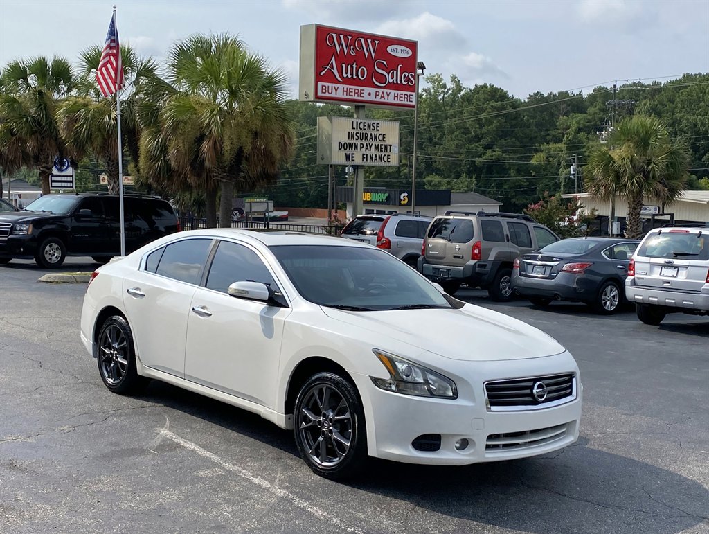 2012 Nissan Maxima - $9,995
