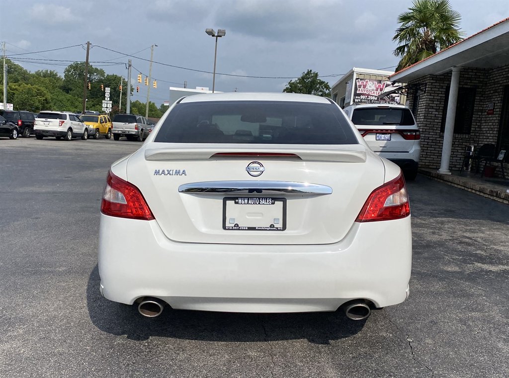 2012 Nissan Maxima - $9,995
