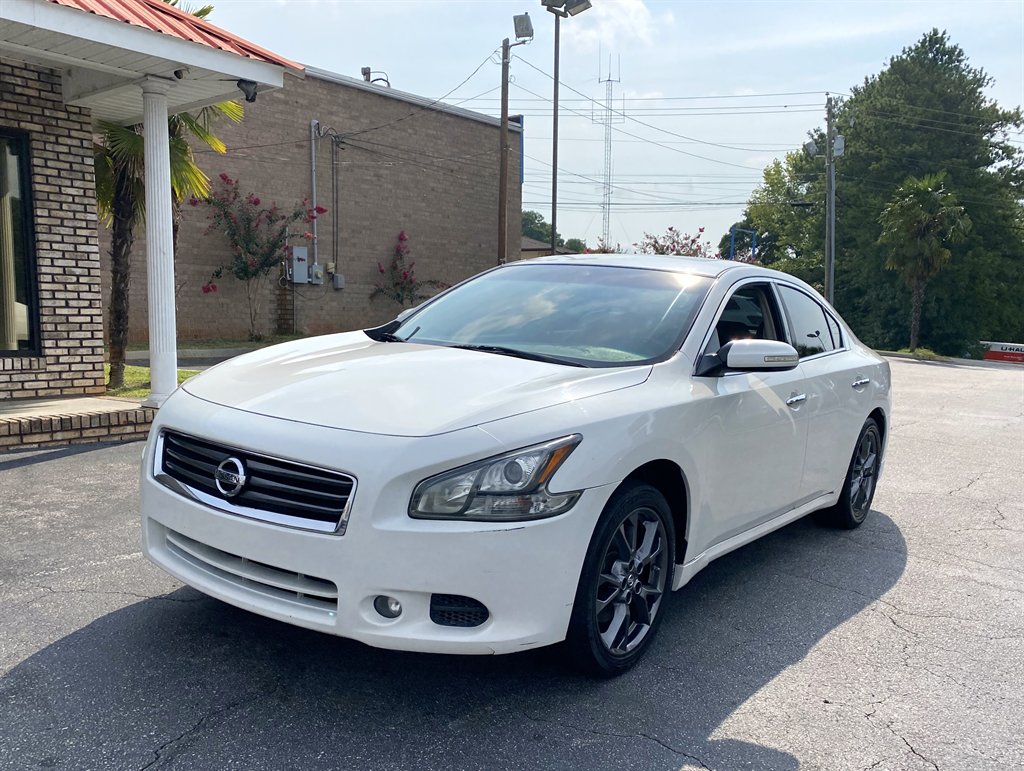 2012 Nissan Maxima - $9,995