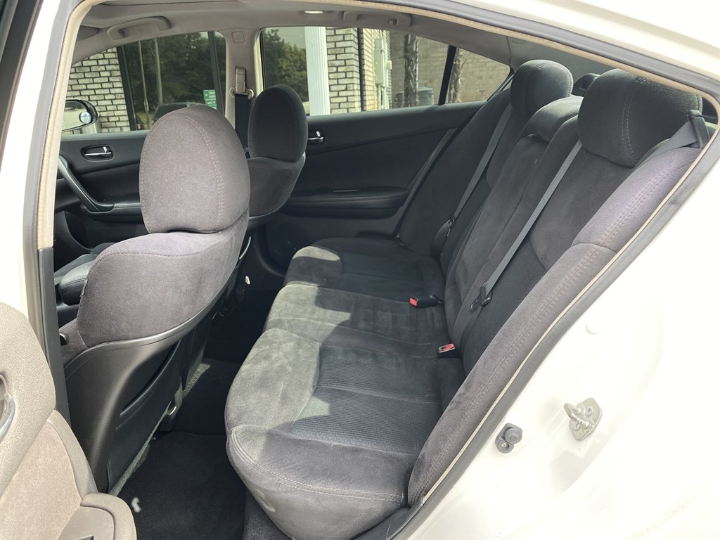 2012 Nissan Maxima - $9,995