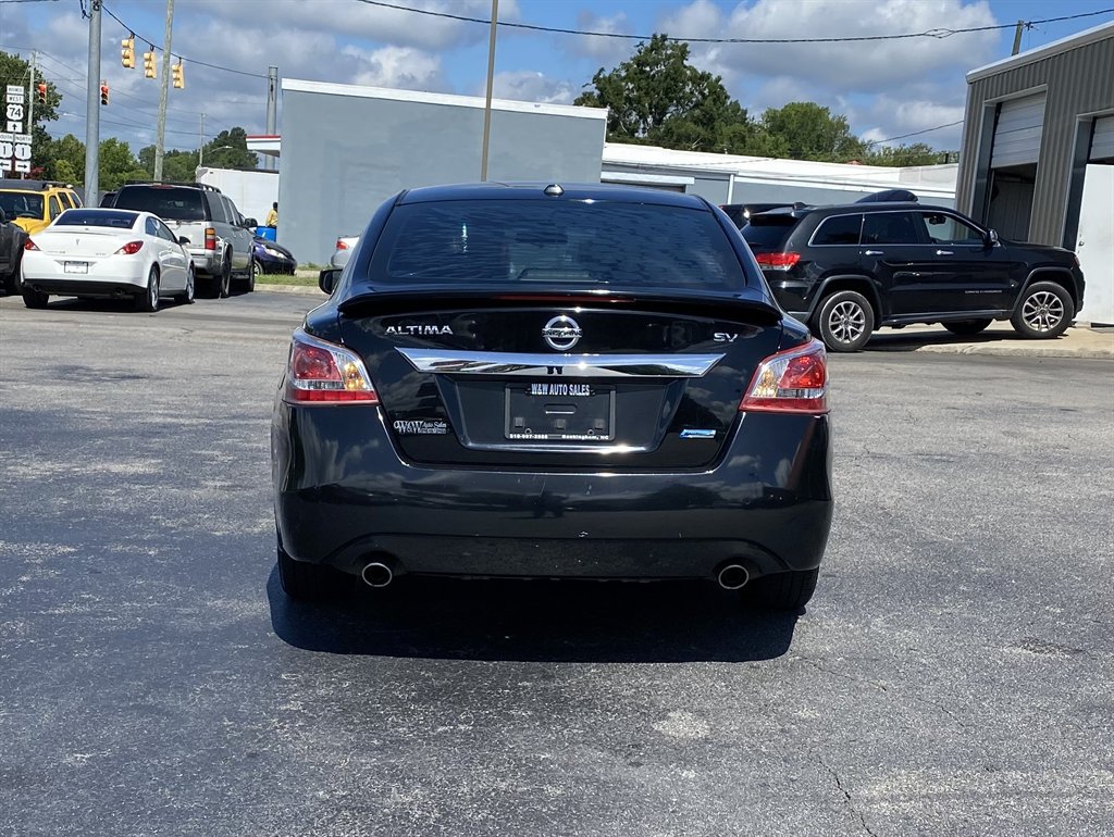 2013 Nissan Altima - $7,995