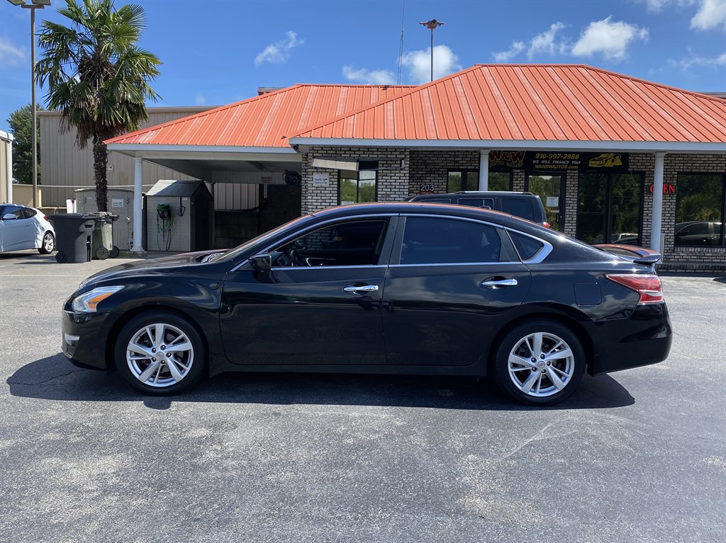2013 Nissan Altima - $7,995