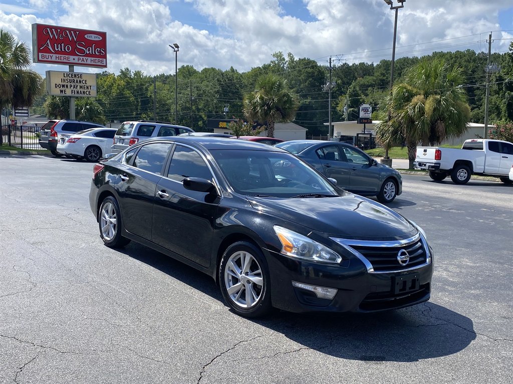 2013 Nissan Altima - $7,995