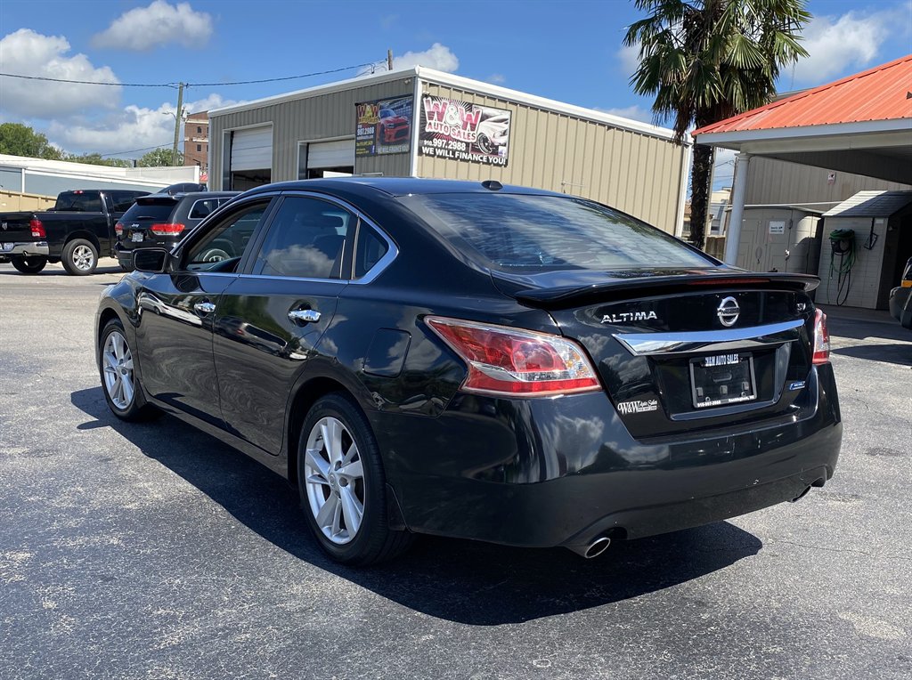 2013 Nissan Altima - $7,995