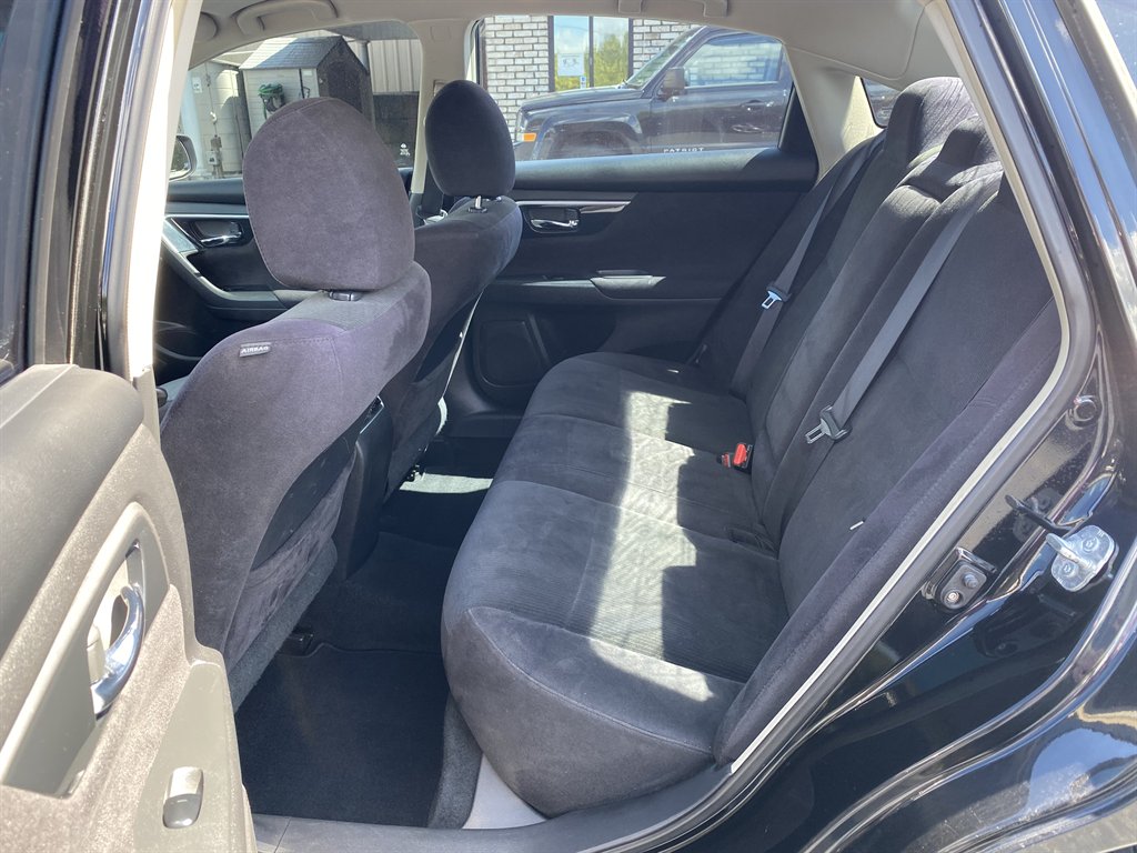 2013 Nissan Altima - $7,995