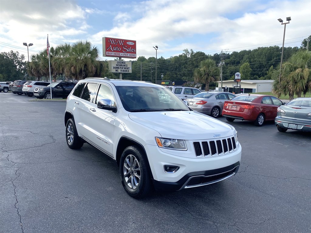 2015 Jeep Cherokee - $10,500