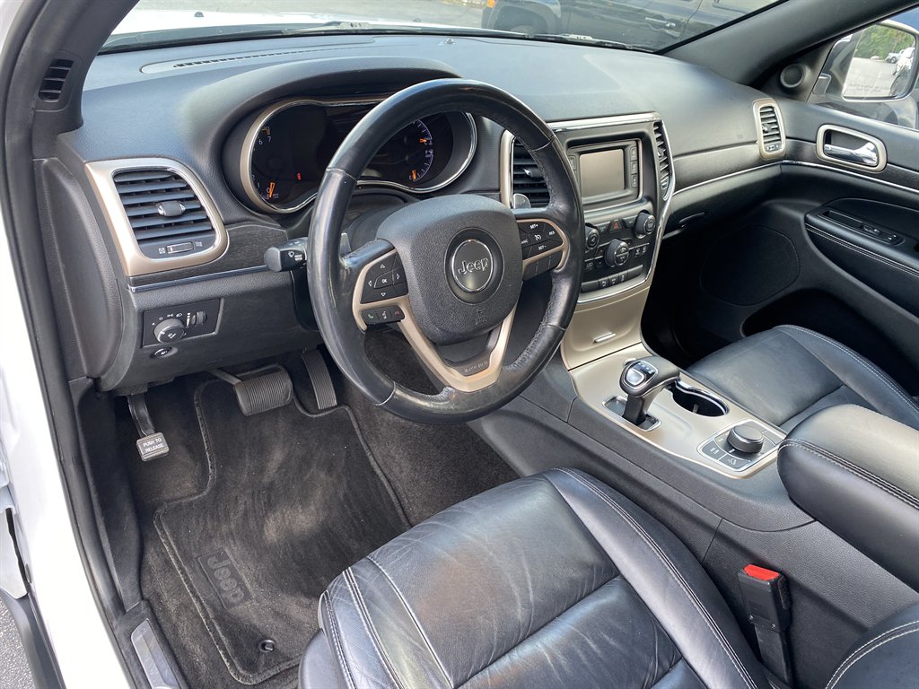 2015 Jeep Cherokee - $10,500