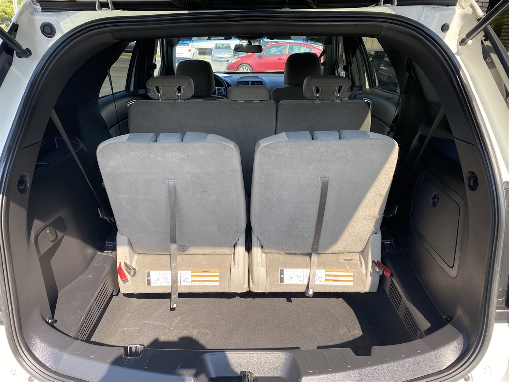 2012 Ford Explorer - $11,995