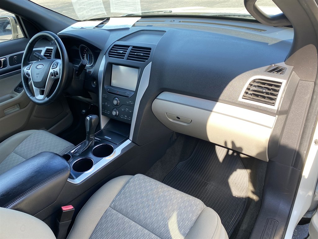 2012 Ford Explorer - $11,995