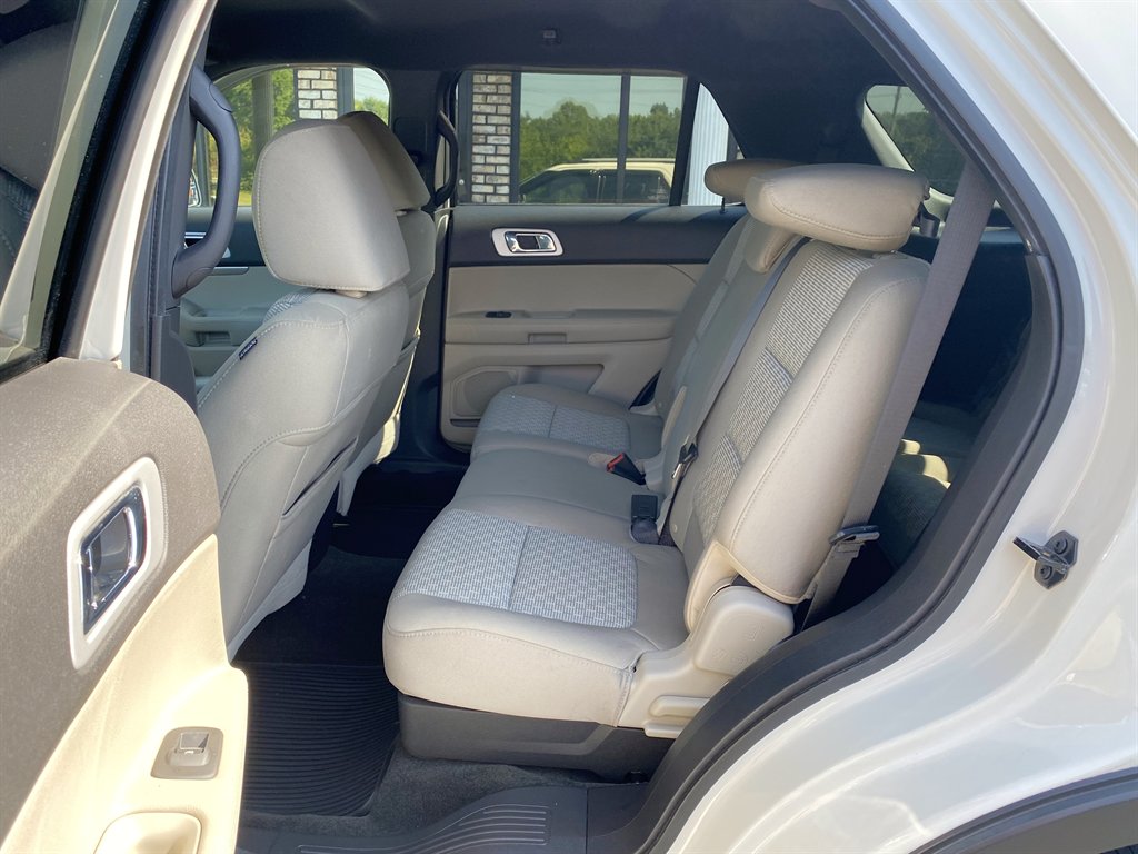 2012 Ford Explorer - $11,995