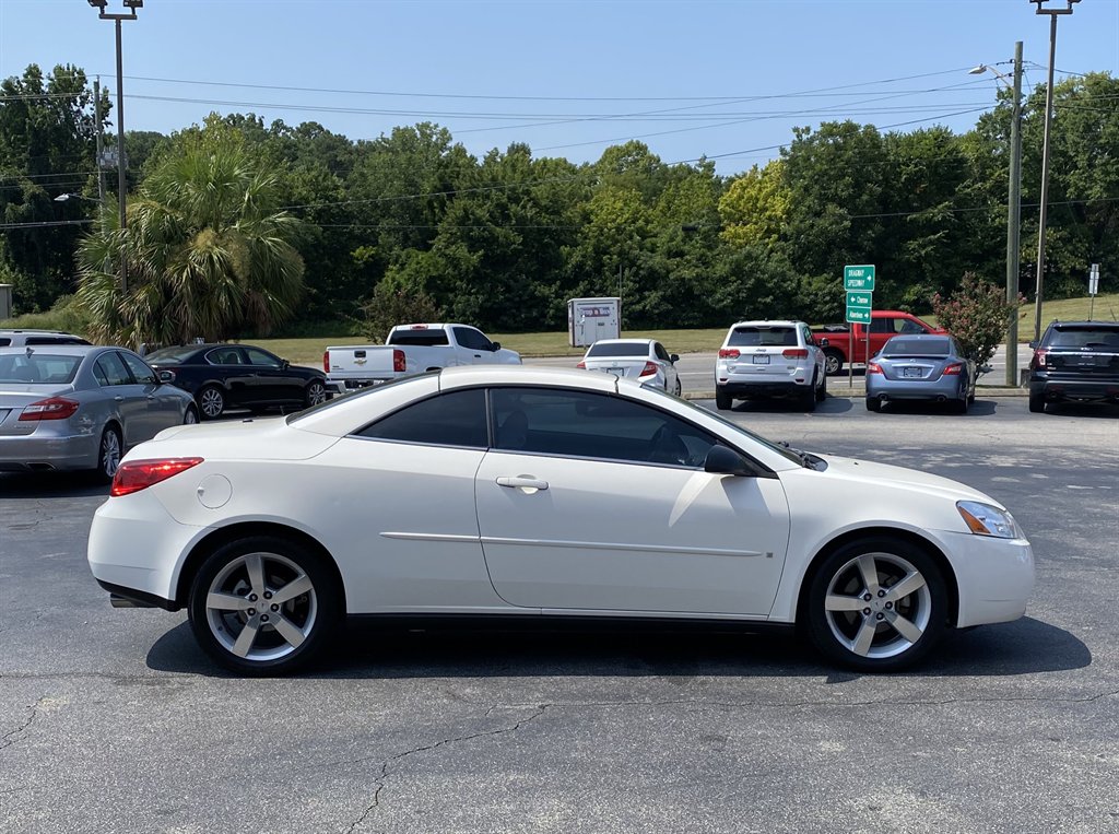 2006 Pontiac G6 - $7,995