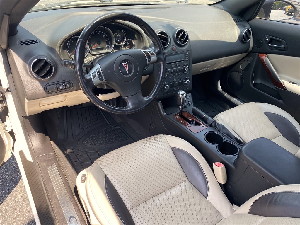 2006 Pontiac G6 - $7,995