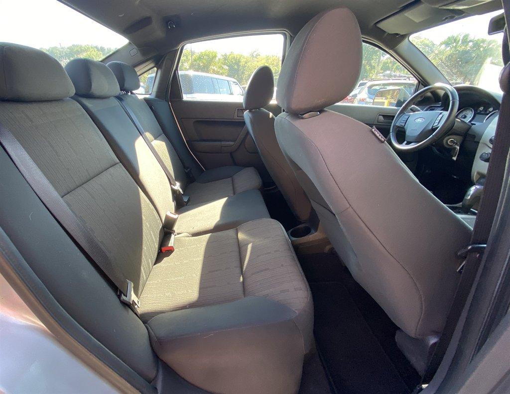 2010 Ford Focus - $7,495