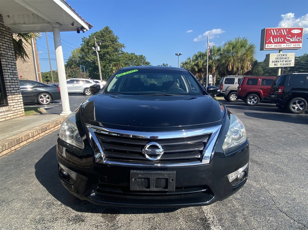 2015 Nissan Altima - $9,995