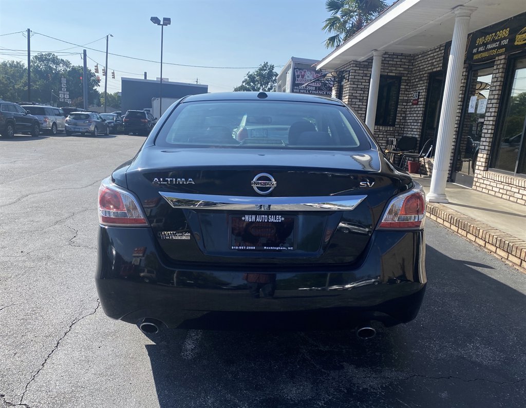 2015 Nissan Altima - $9,995