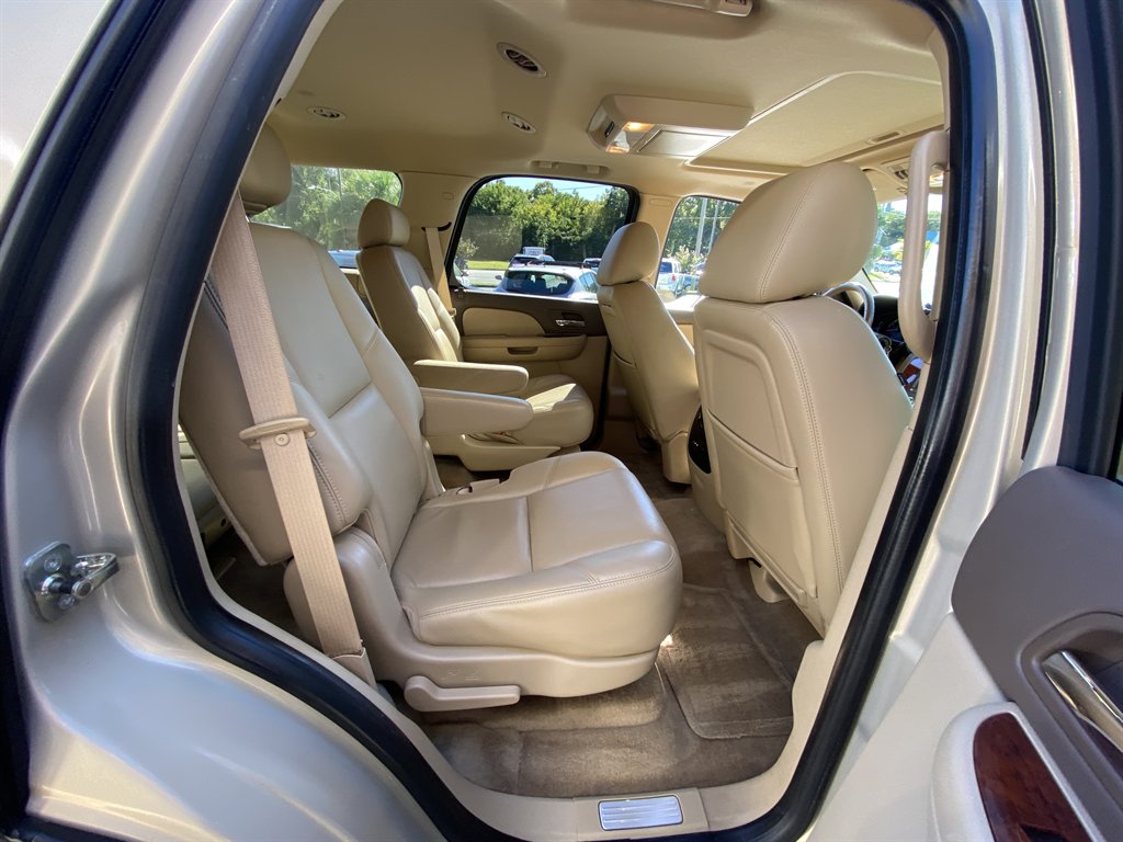 2010 Chevrolet Tahoe - $13,995