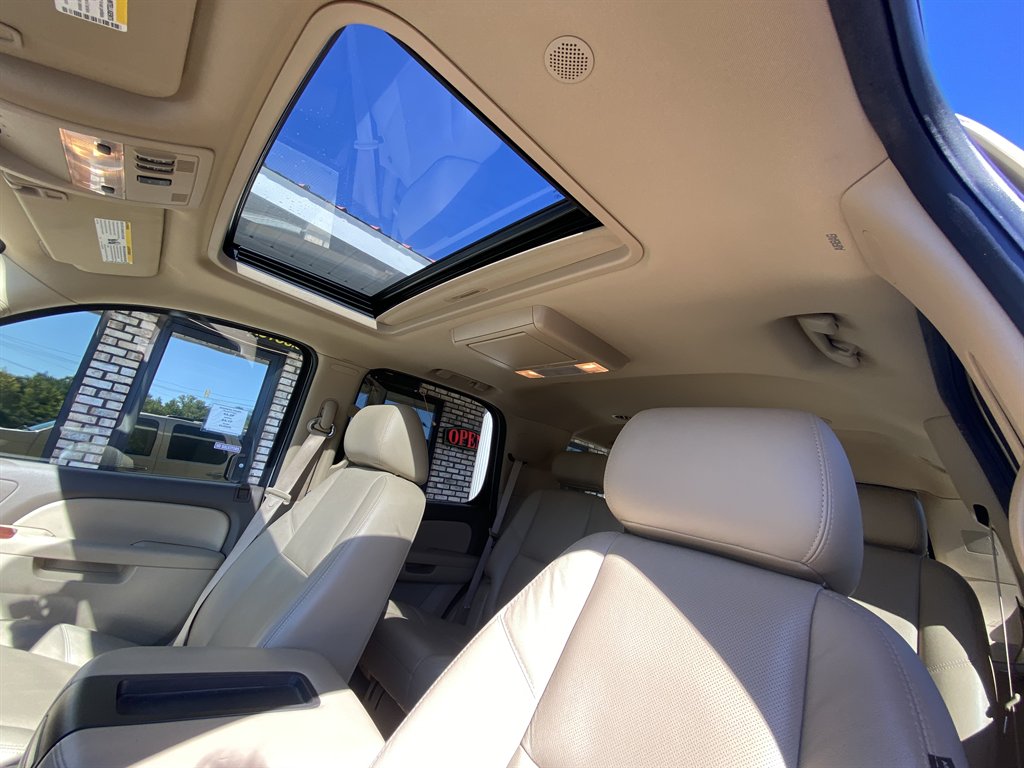 2010 Chevrolet Tahoe - $13,995