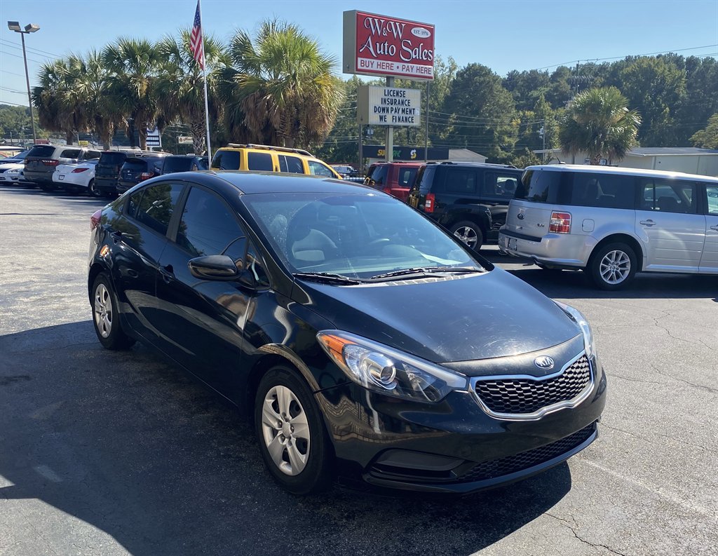 2016 Kia Forte - $9,195