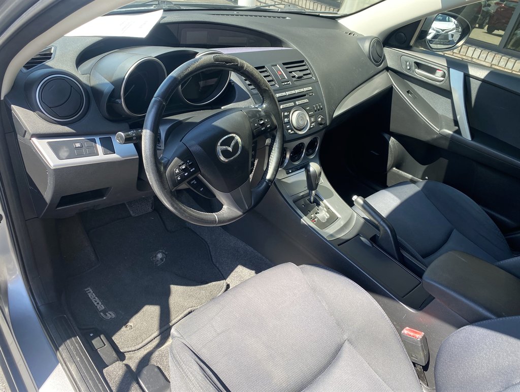 2011 MAZDA MAZDA3 - $8,695