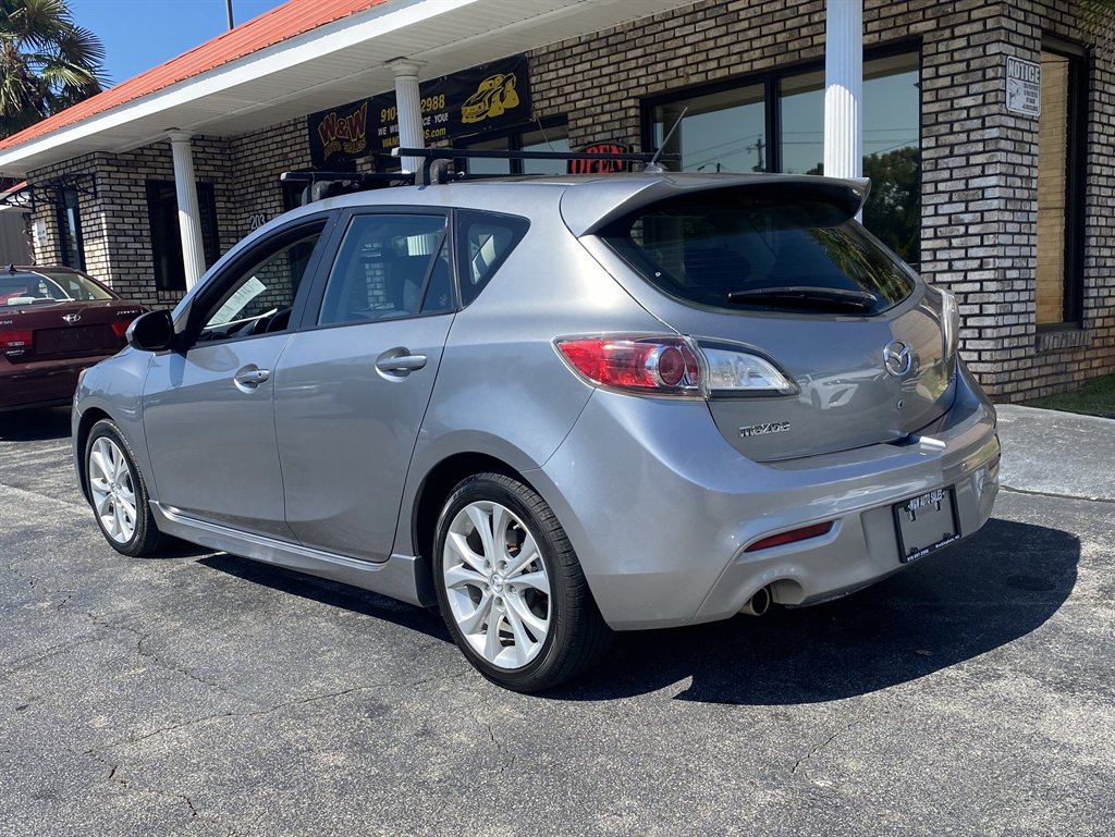 2011 MAZDA MAZDA3 - $8,695