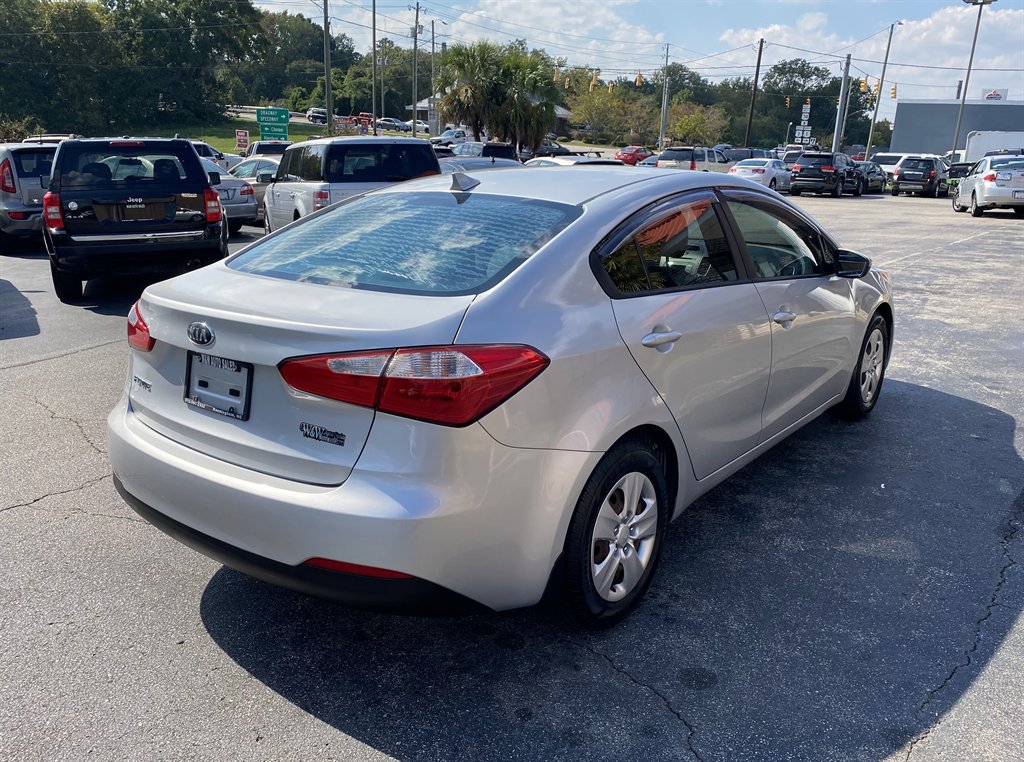 2016 Kia Forte - $8,695