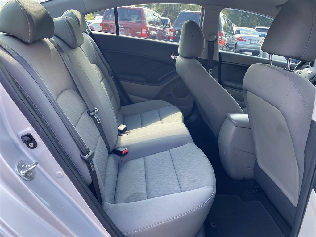 2016 Kia Forte - $8,695