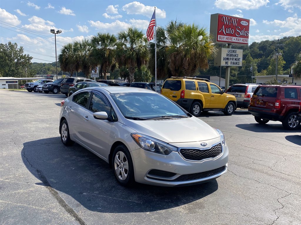 2016 Kia Forte - $8,695